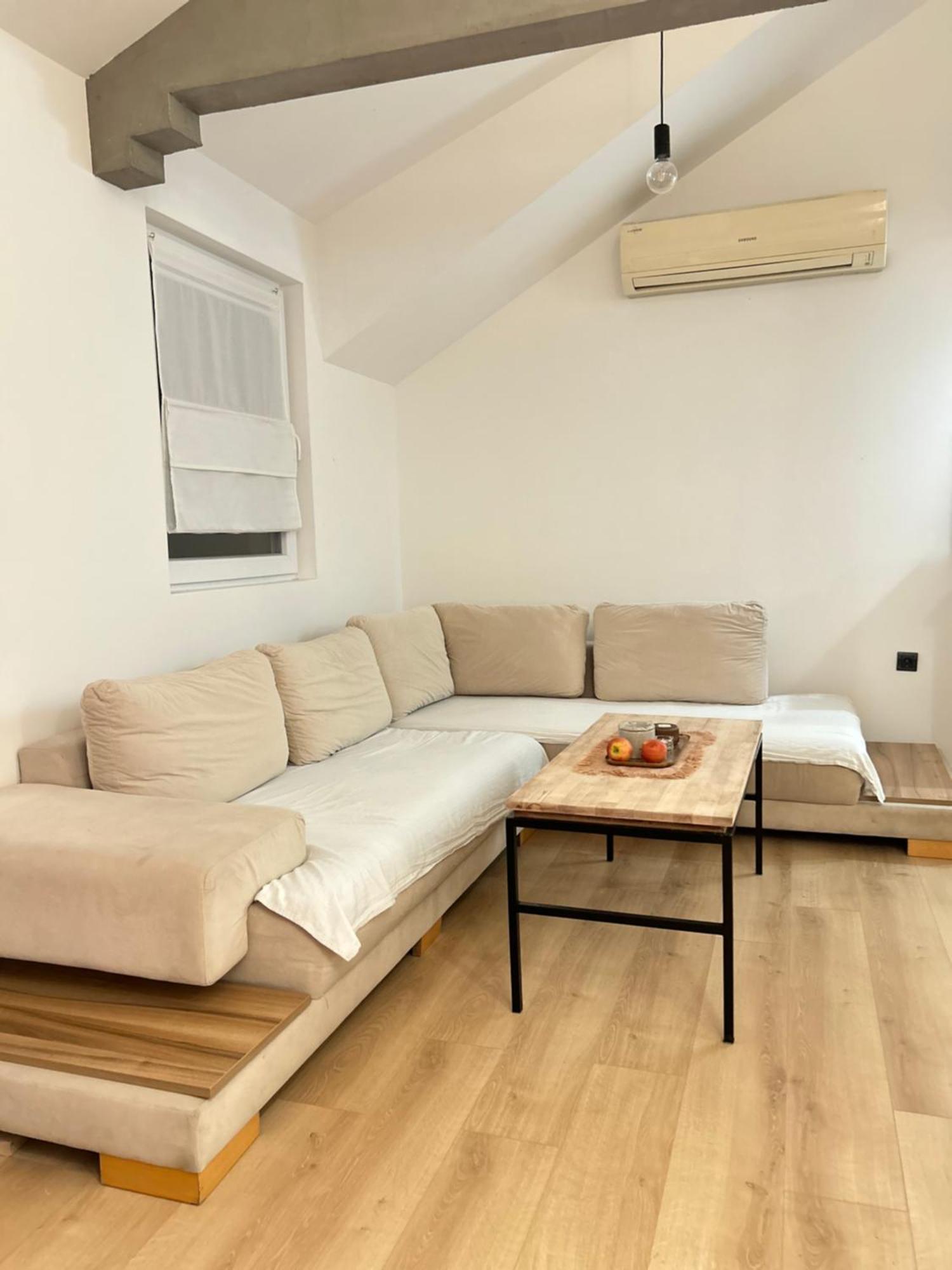 Nest Zen Garden Appartement Novi Sad Buitenkant foto
